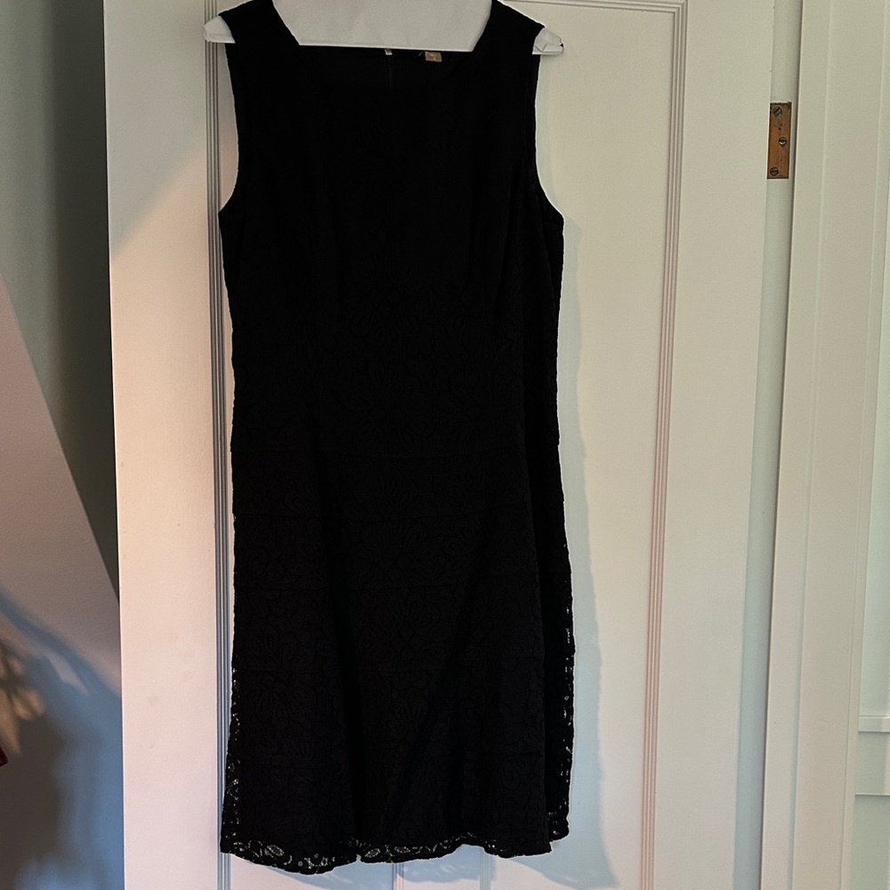 Tommy Hilfiger Elegant Black Lace Midi Dress